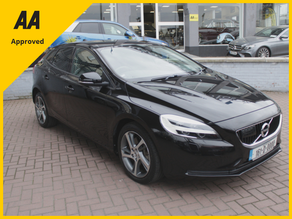 Used Volvo V40 2016 in Dublin